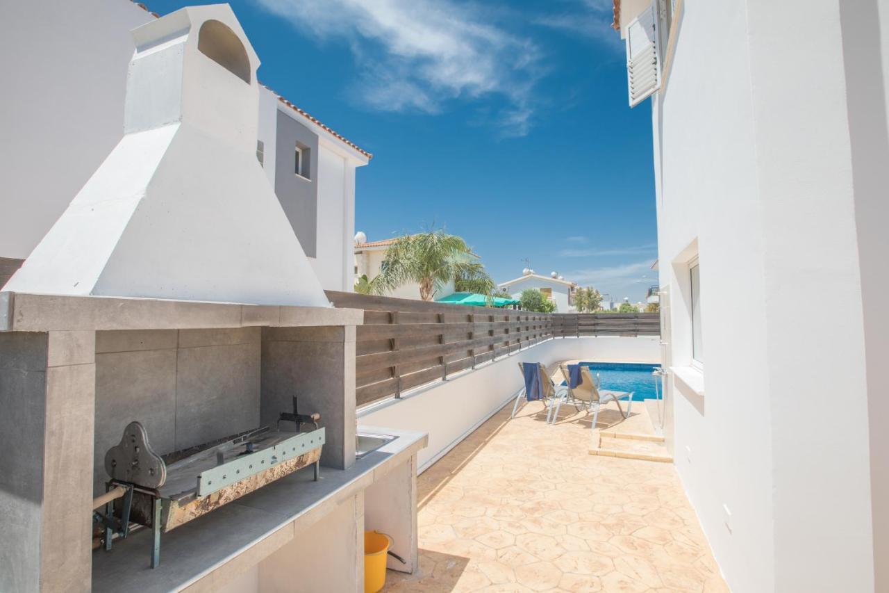 Elite Luxury Villa Paralimni Luaran gambar