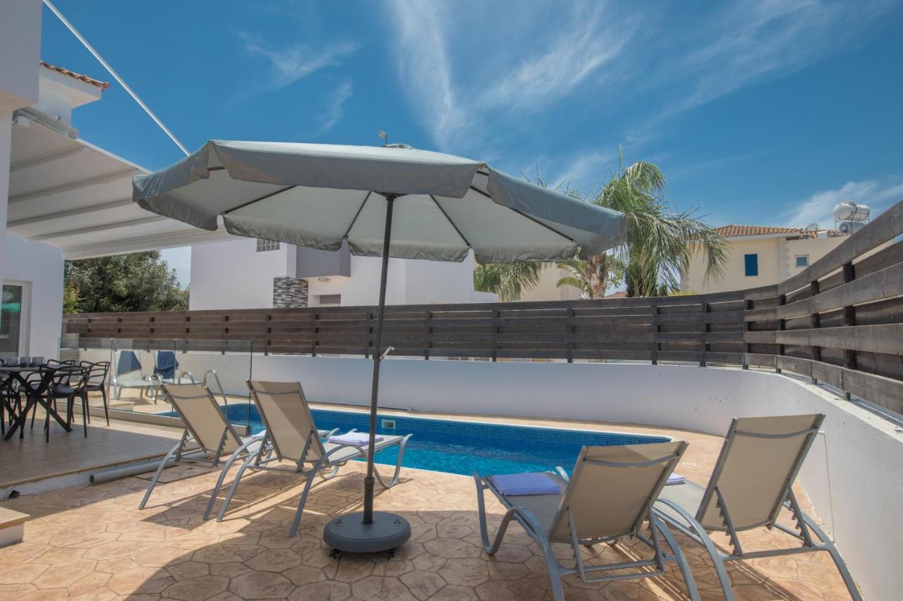 Elite Luxury Villa Paralimni Luaran gambar