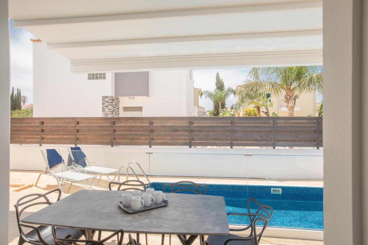 Elite Luxury Villa Paralimni Luaran gambar