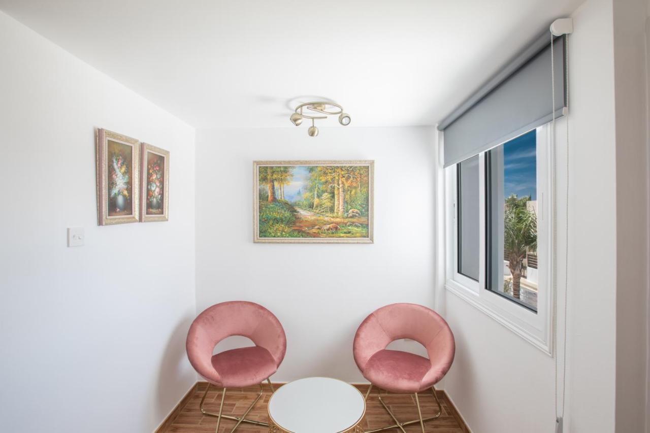 Elite Luxury Villa Paralimni Luaran gambar