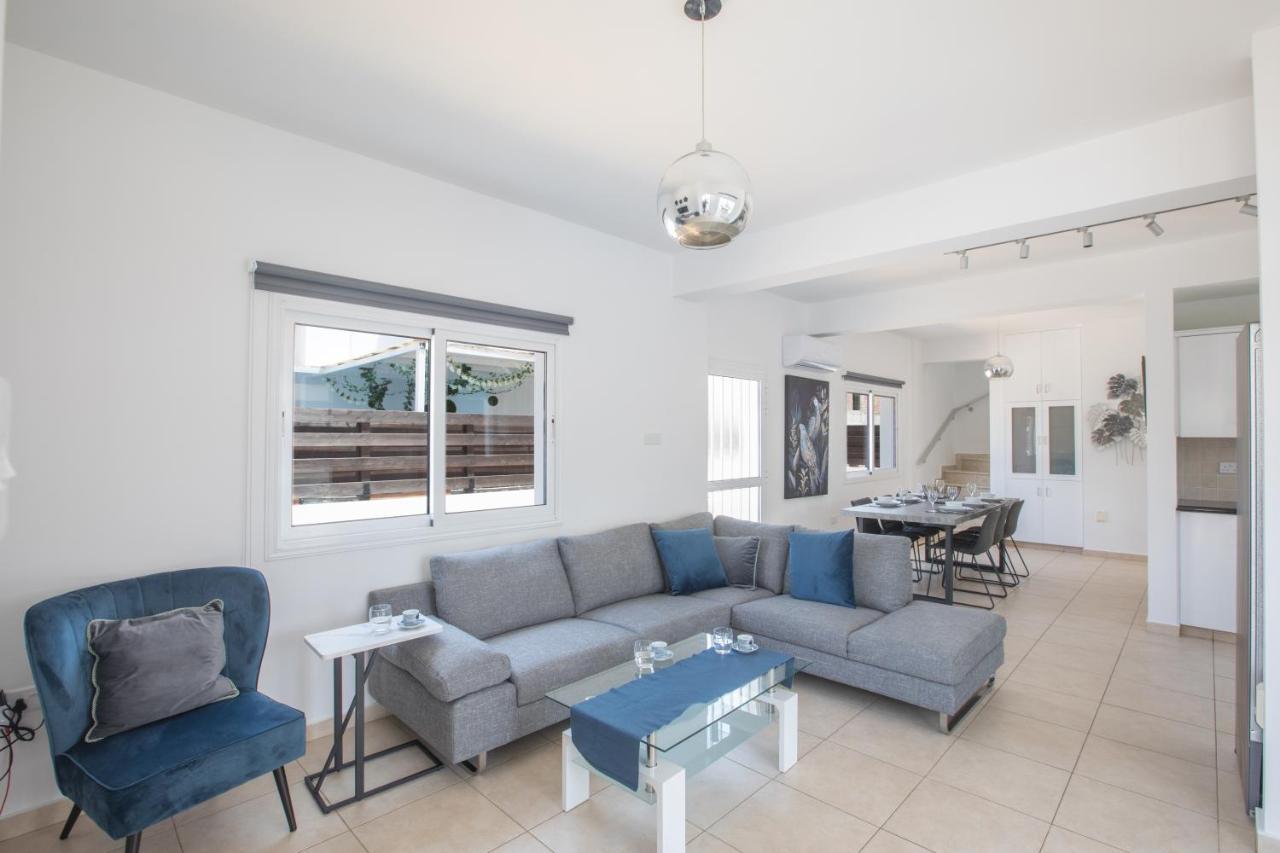Elite Luxury Villa Paralimni Luaran gambar