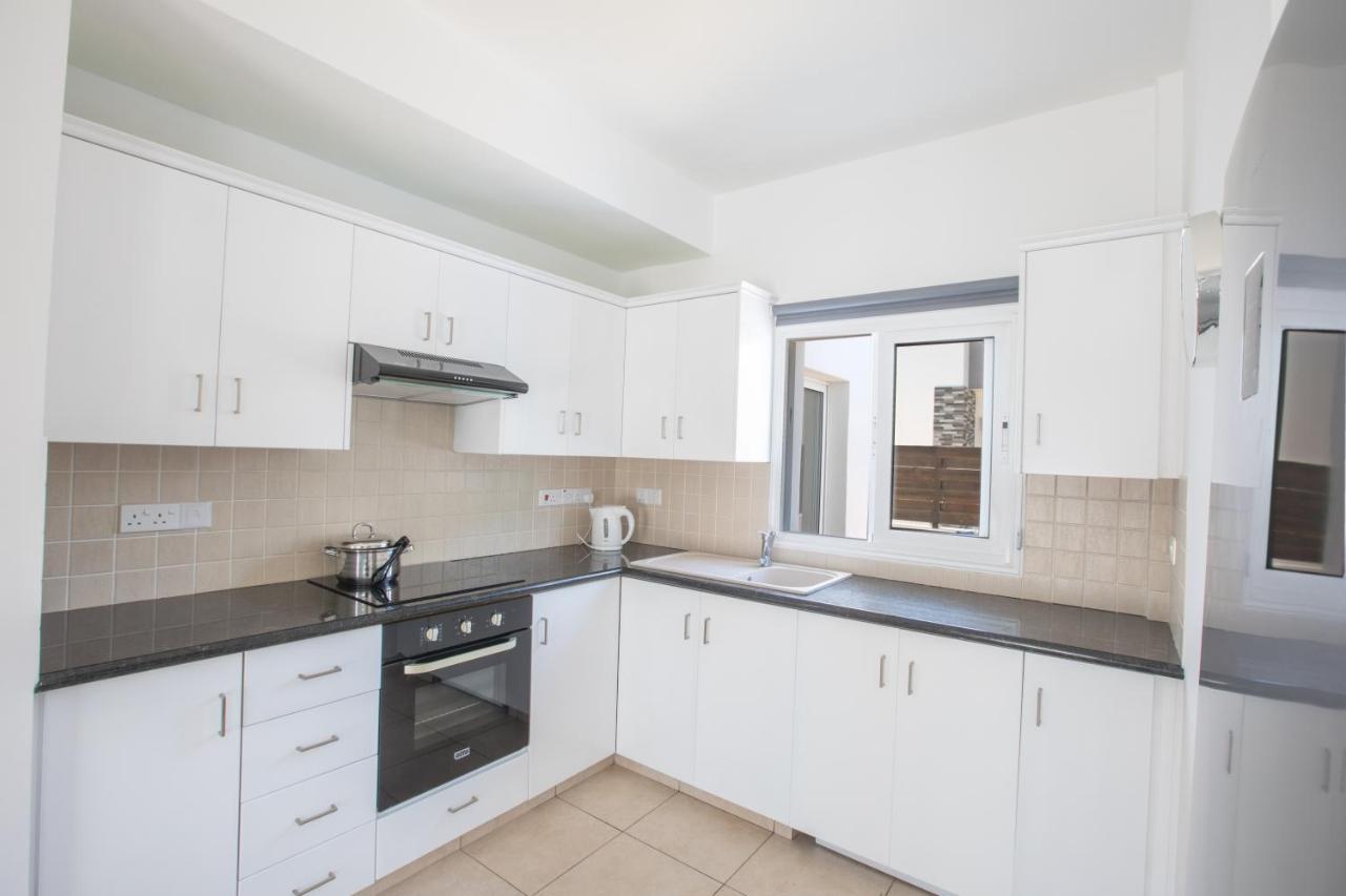 Elite Luxury Villa Paralimni Luaran gambar