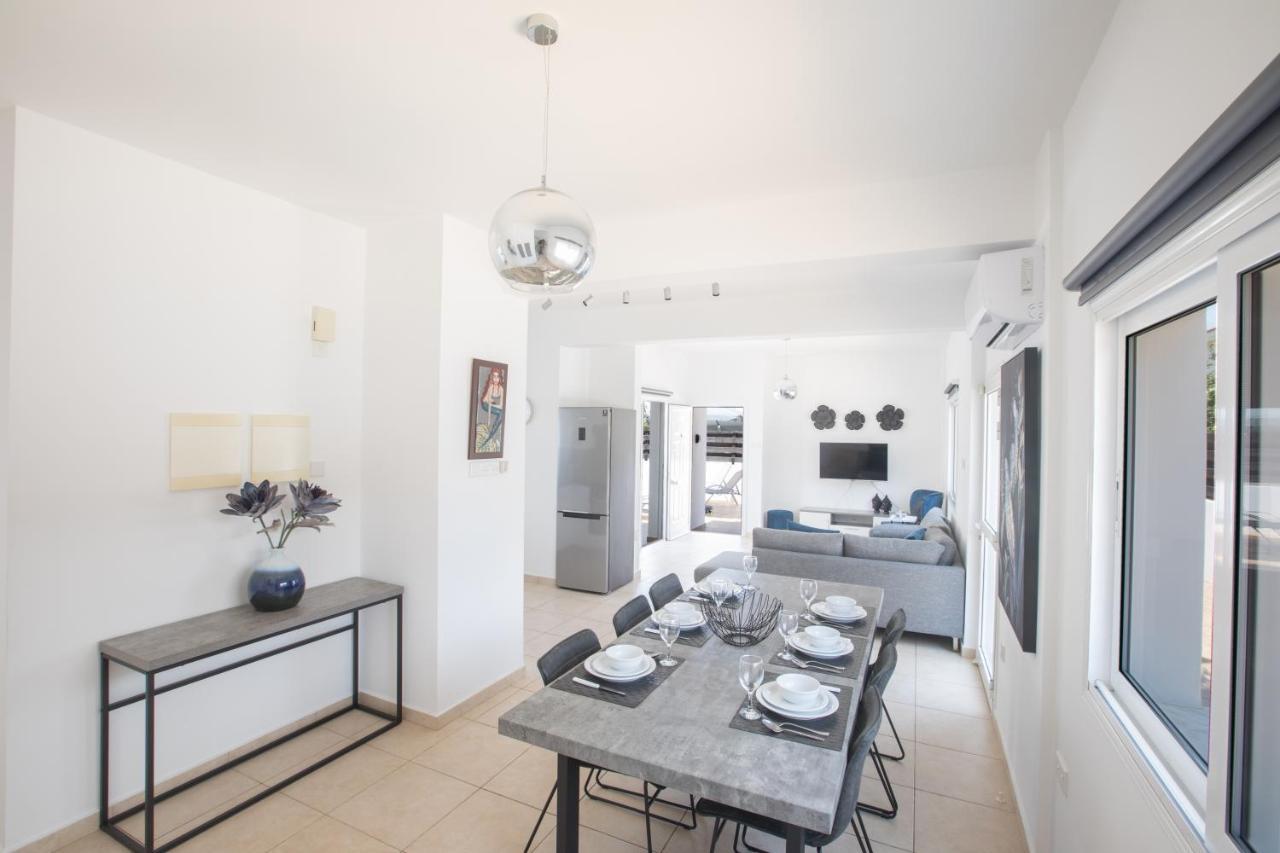 Elite Luxury Villa Paralimni Luaran gambar