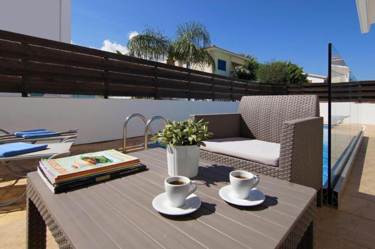 Elite Luxury Villa Paralimni Luaran gambar