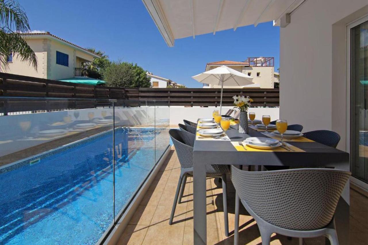 Elite Luxury Villa Paralimni Luaran gambar