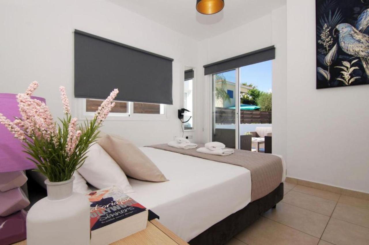 Elite Luxury Villa Paralimni Luaran gambar
